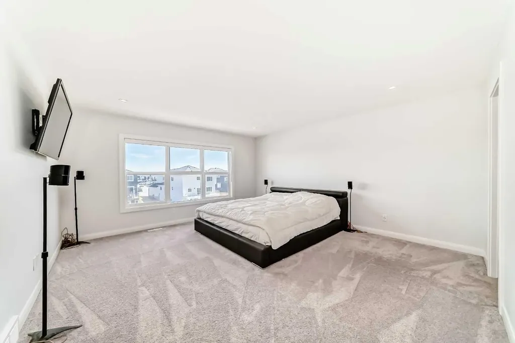 219 Chelsea Park Chestermere AB T1X 2T3