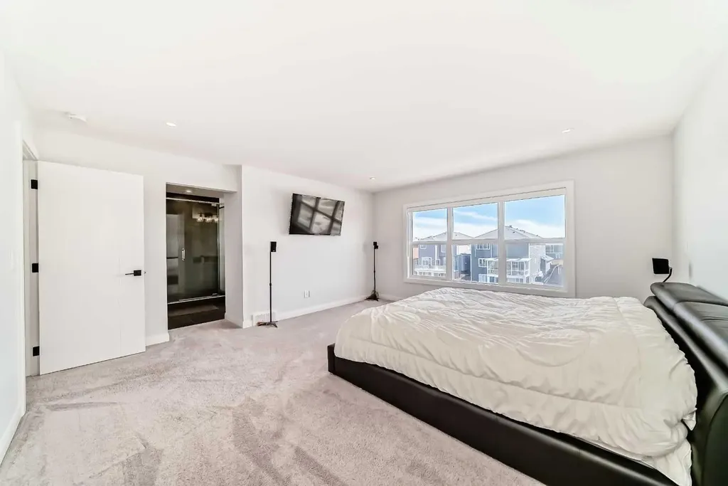 219 Chelsea Park Chestermere AB T1X 2T3