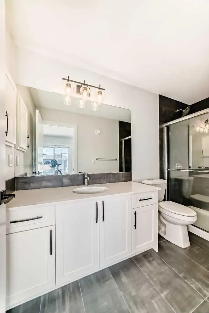 219 Chelsea Park Chestermere AB T1X 2T3