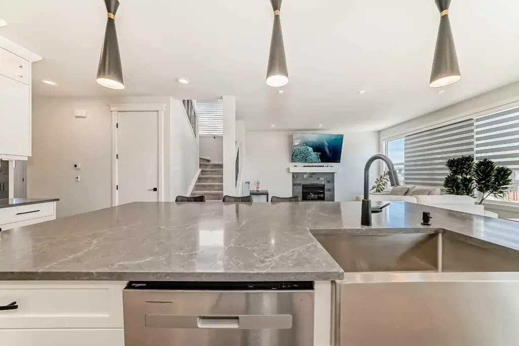 219 Chelsea Park Chestermere AB T1X 2T3