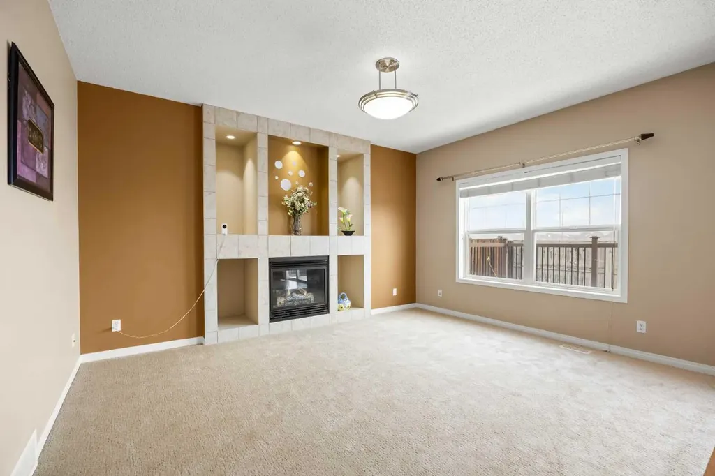 65 Panora Way NW Calgary AB T3K 0R4