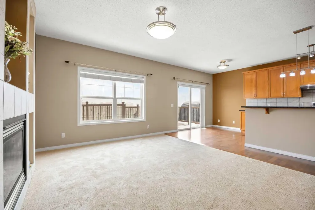 65 Panora Way NW Calgary AB T3K 0R4