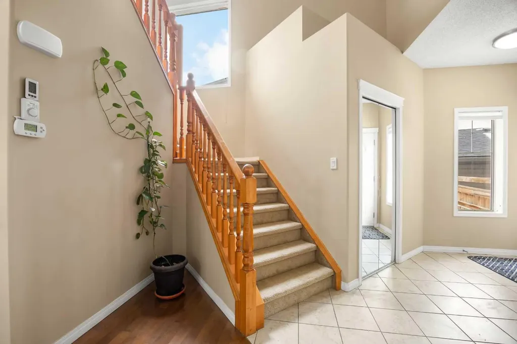 65 Panora Way NW Calgary AB T3K 0R4