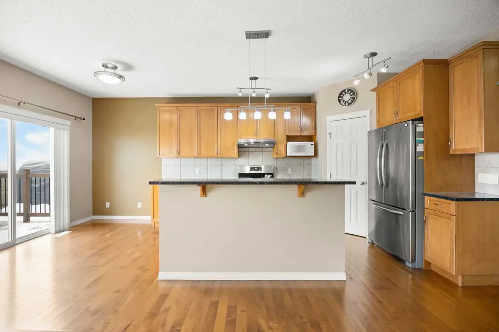 65 Panora Way NW Calgary AB T3K 0R4