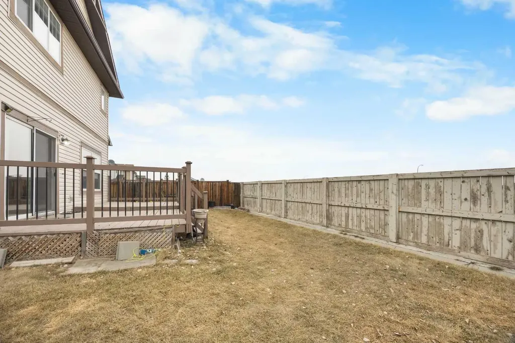 65 Panora Way NW Calgary AB T3K 0R4