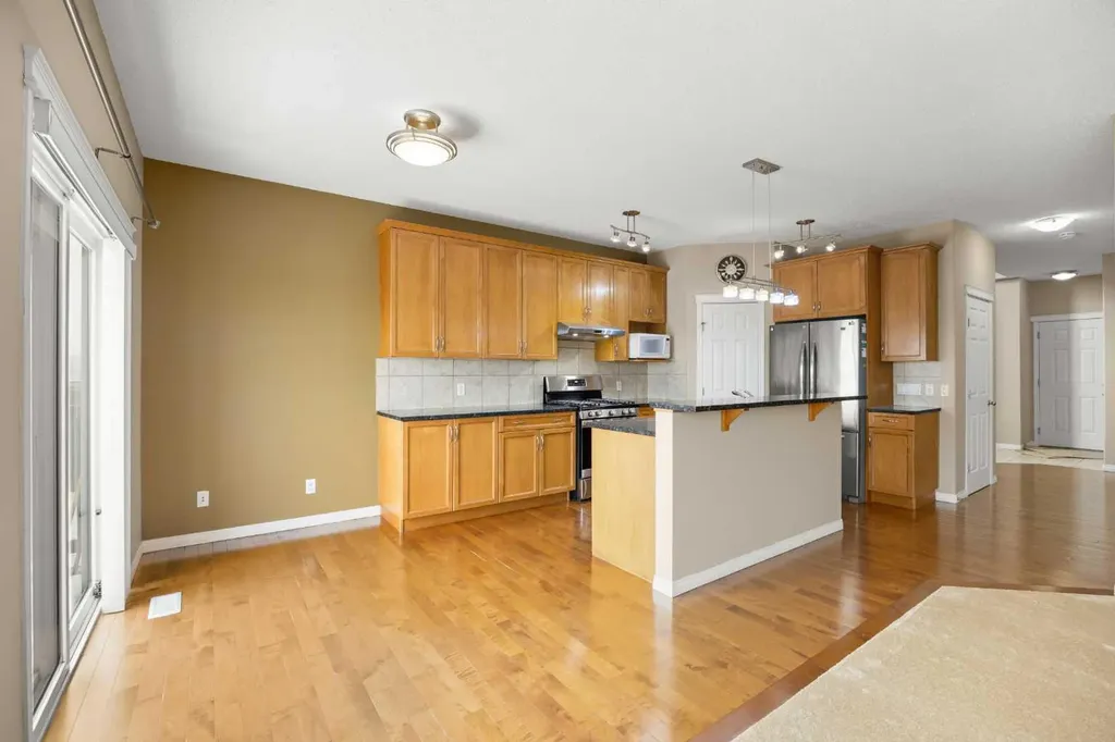 65 Panora Way NW Calgary AB T3K 0R4