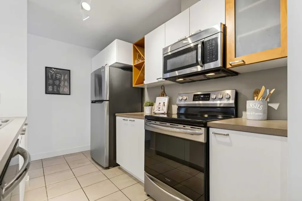 315 24 Avenue SW Calgary AB T2S 3E7