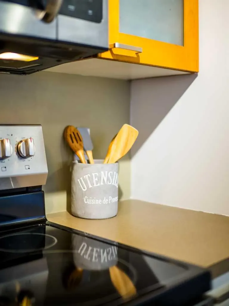 315 24 Avenue SW Calgary AB T2S 3E7