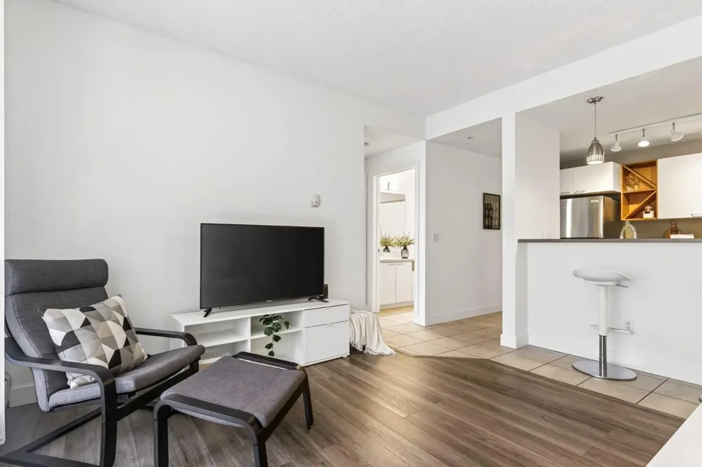 315 24 Avenue SW Calgary AB T2S 3E7