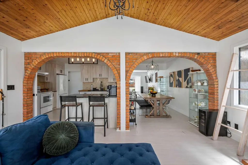 4716 26 Avenue SW Calgary AB T3E 0R2