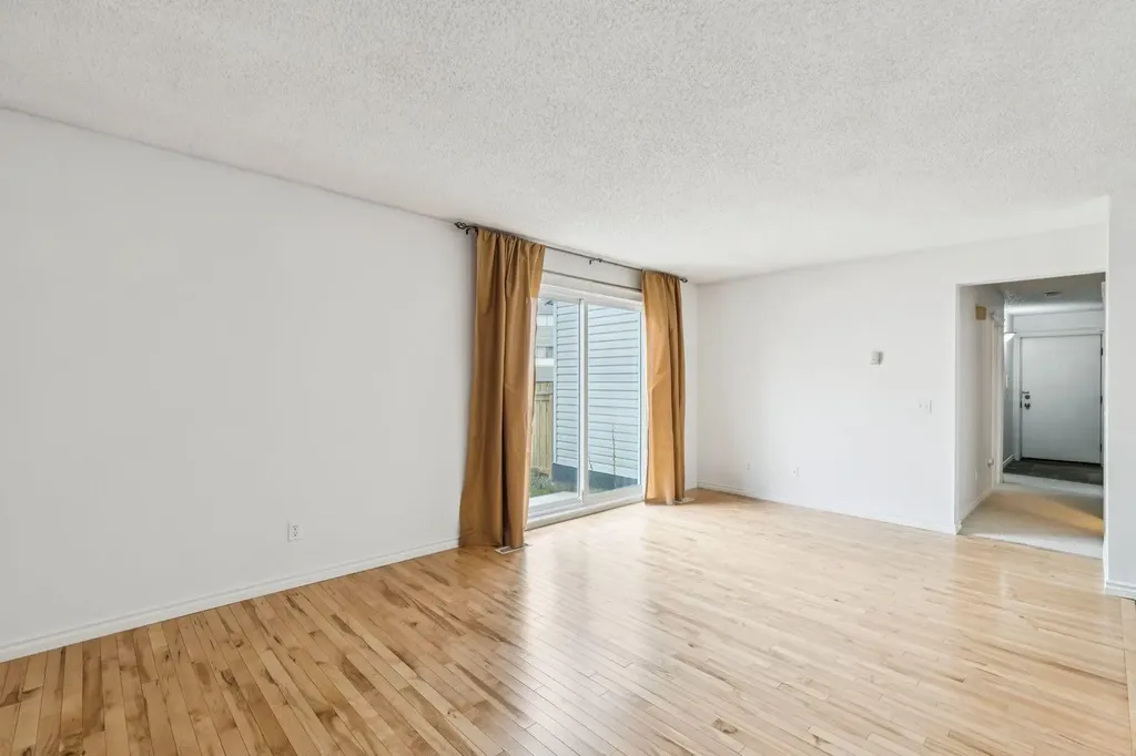 1540 29 Street NW Calgary AB T2N 4M1