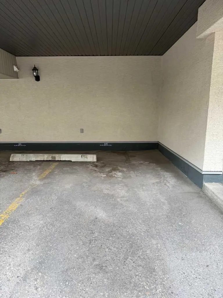 1540 29 Street NW Calgary AB T2N 4M1