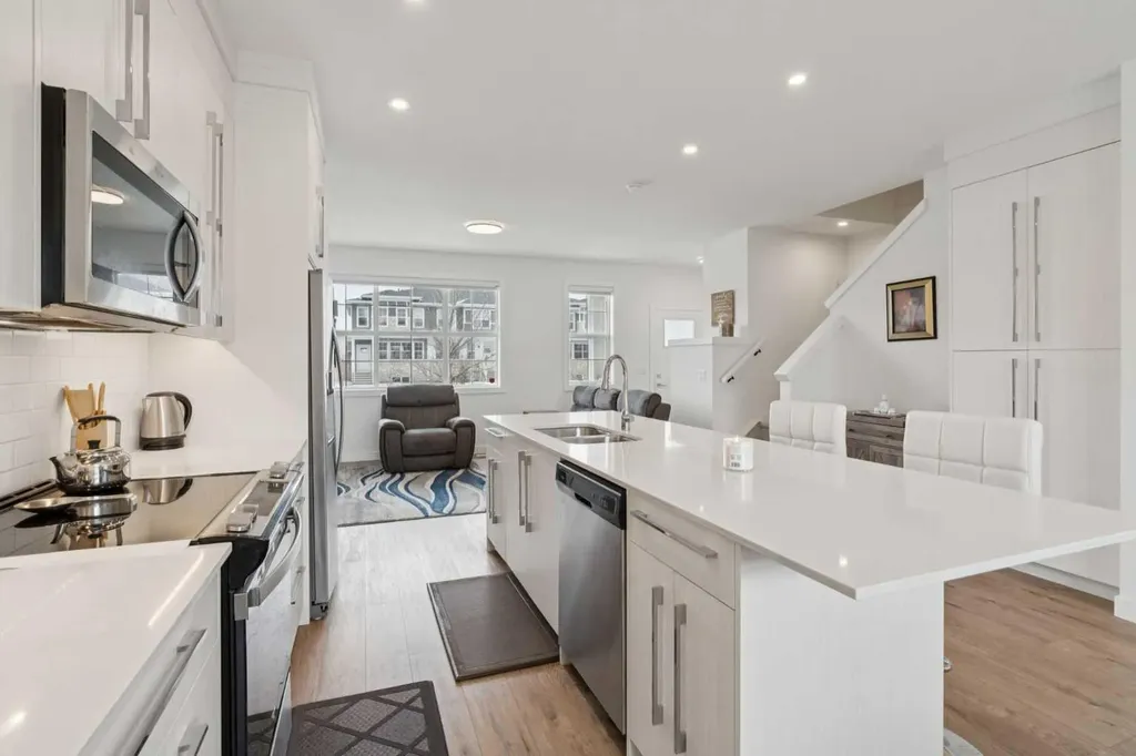 226 Dawson Way Chestermere AB T1X2R5
