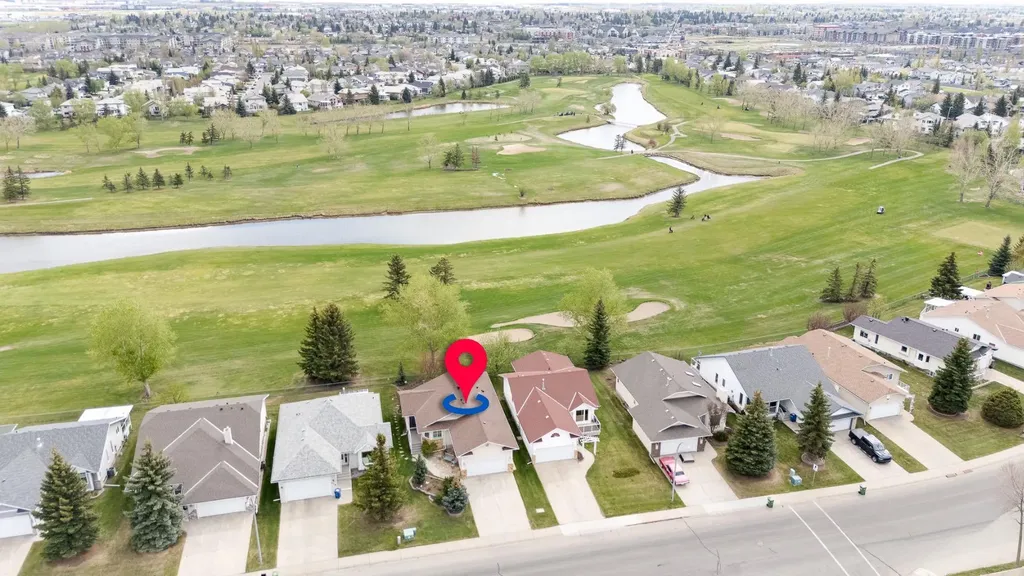 512 Woodside Drive NW Airdrie AB T4B 2C6