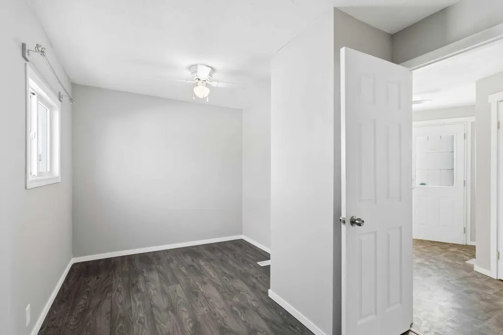 181 Greenbriar Bay Fort Mcmurray AB T9H3Y5