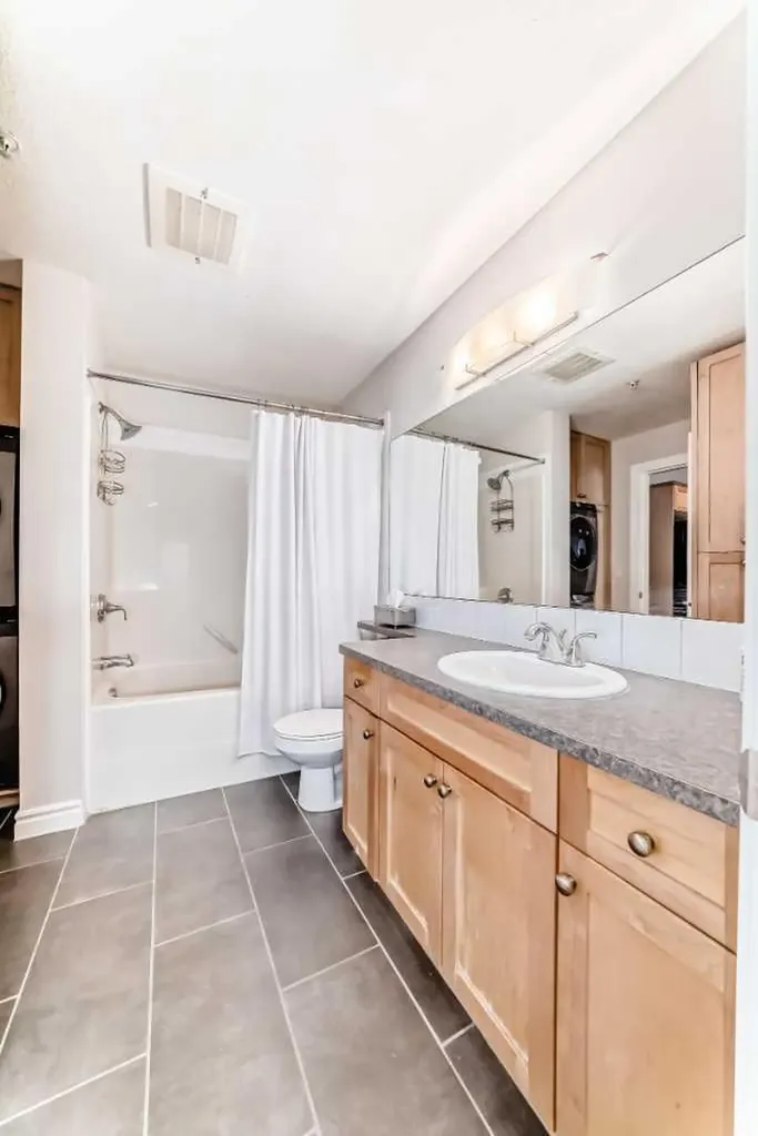 60 Royal Oak Plaza NW Calgary AB T3G0A7