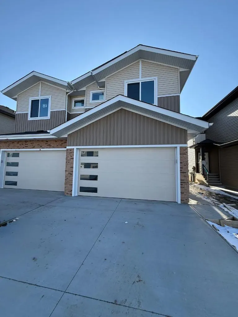 21 Lavelle Close Red Deer AB T4R 0V7
