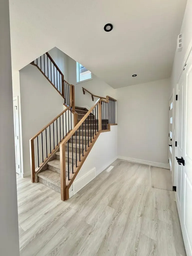 21 Lavelle Close Red Deer AB T4R 0V7