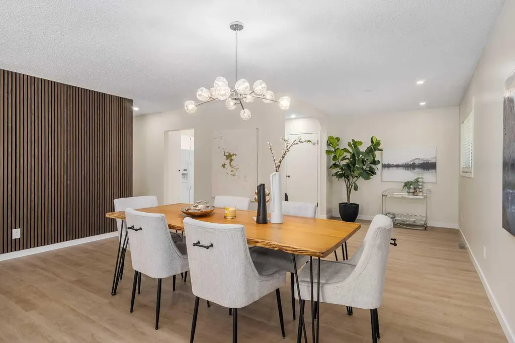 487 Arlington Drive SE Calgary AB T2H 1S4