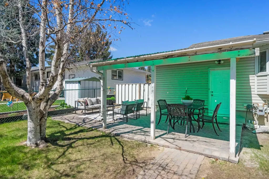487 Arlington Drive SE Calgary AB T2H 1S4