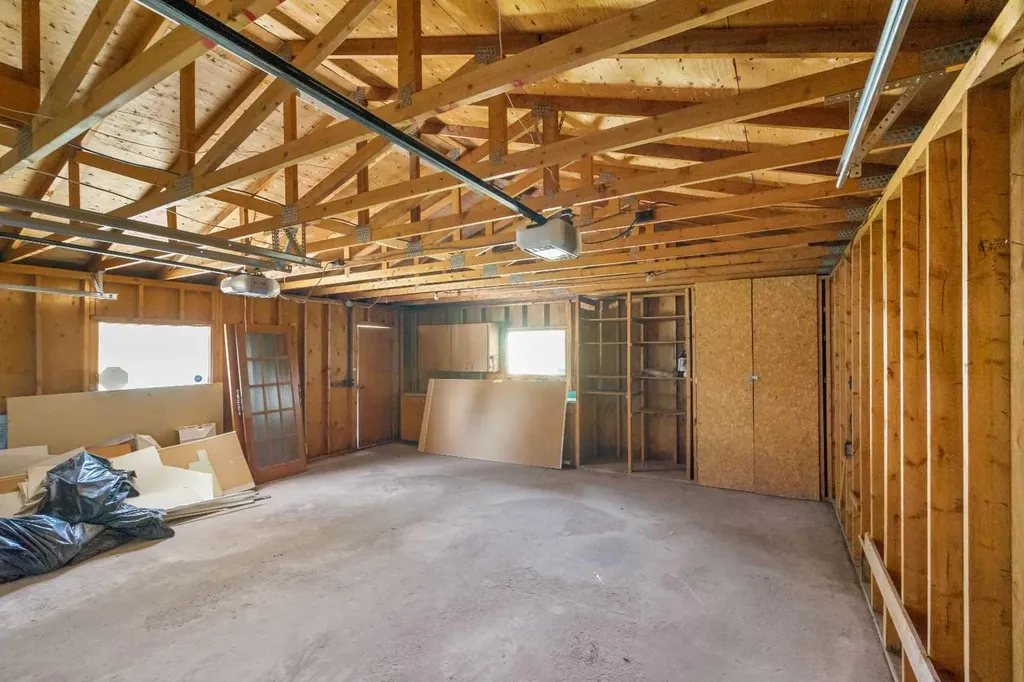 487 Arlington Drive SE Calgary AB T2H 1S4