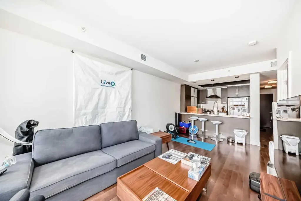 10 Shawnee Hill SW Calgary AB T2Y 0K5