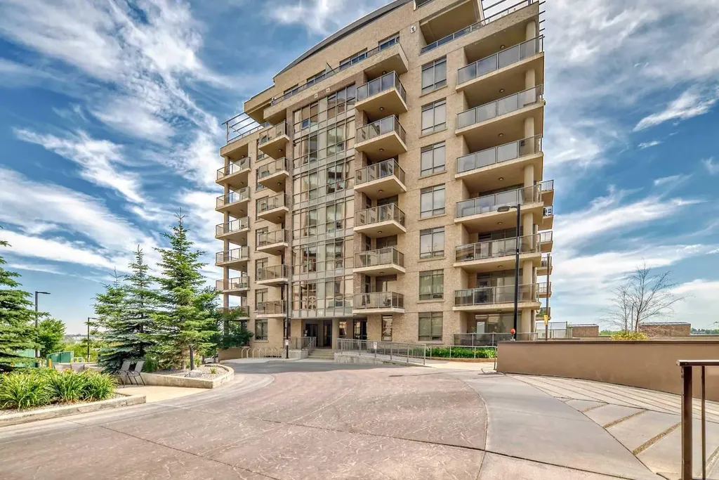 10 Shawnee Hill SW Calgary AB T2Y 0K5