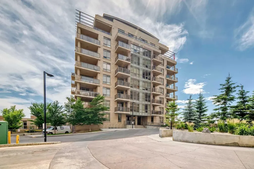 10 Shawnee Hill SW Calgary AB T2Y 0K5