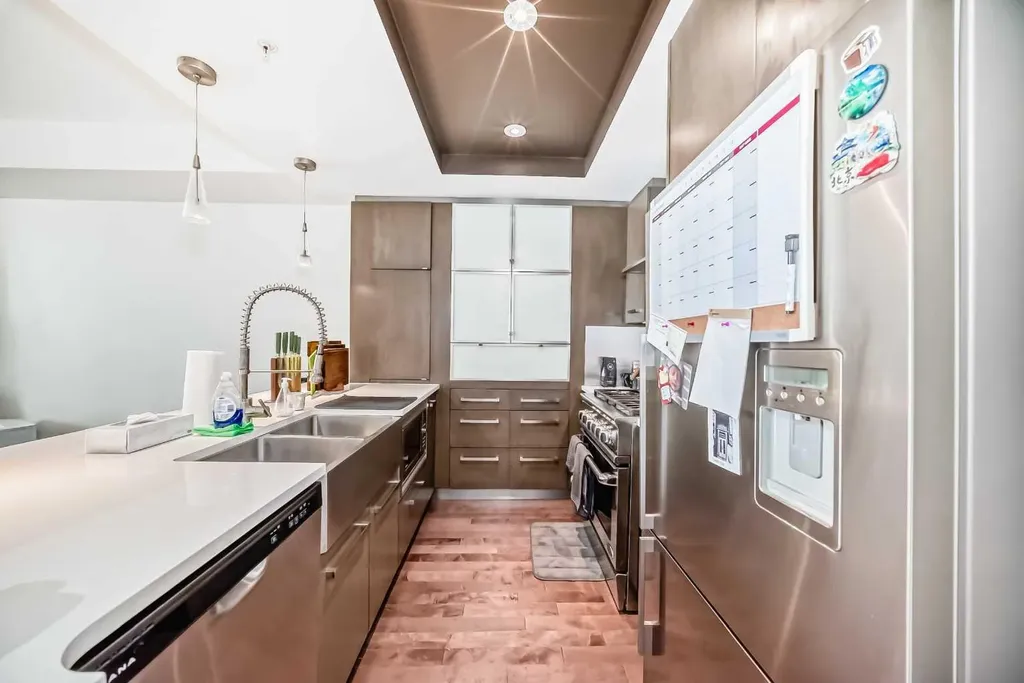 10 Shawnee Hill SW Calgary AB T2Y 0K5