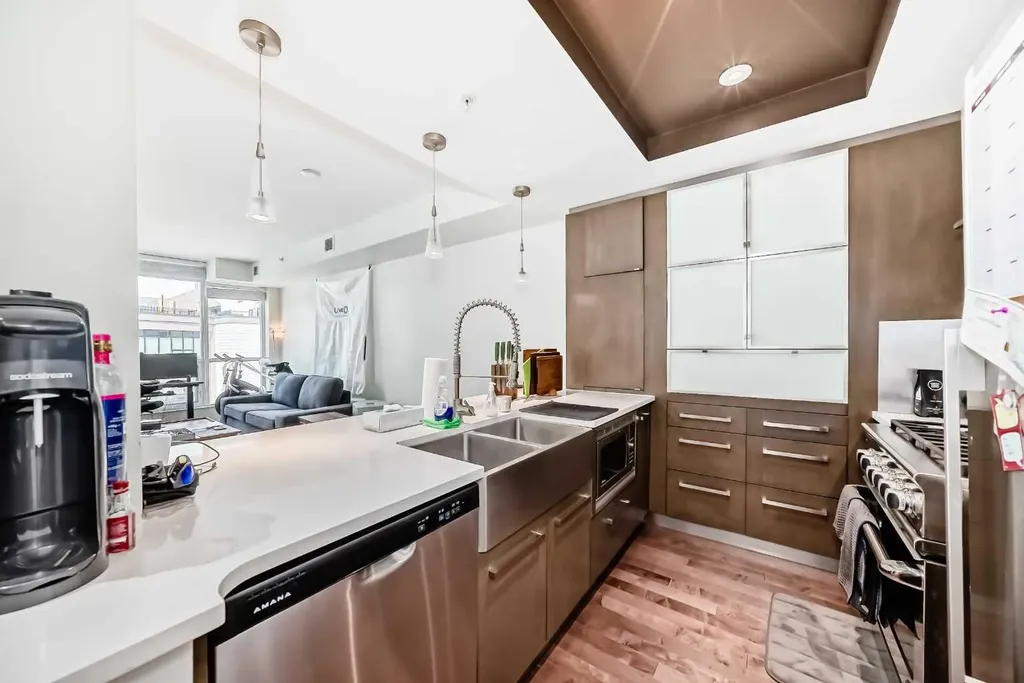 10 Shawnee Hill SW Calgary AB T2Y 0K5