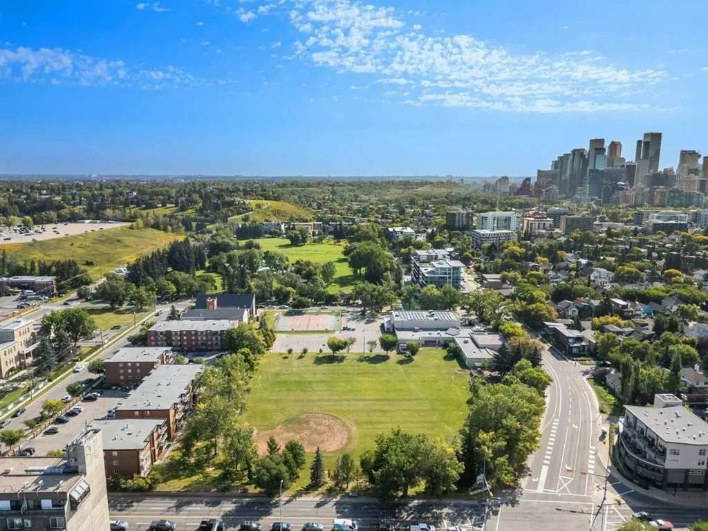 110 18a Street NW Calgary AB T2N 5G5