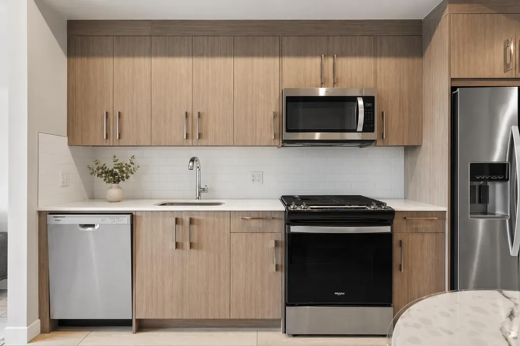 110 18a Street NW Calgary AB T2N 5G5