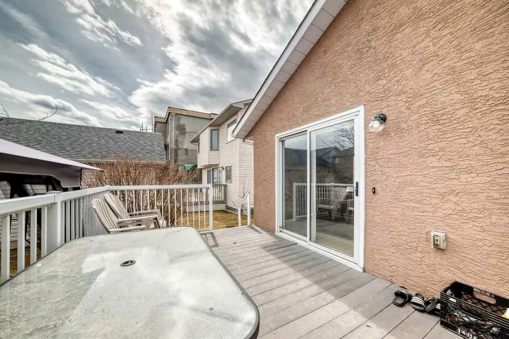 7165 California Boulevard NE Calgary AB T1Y 6W1