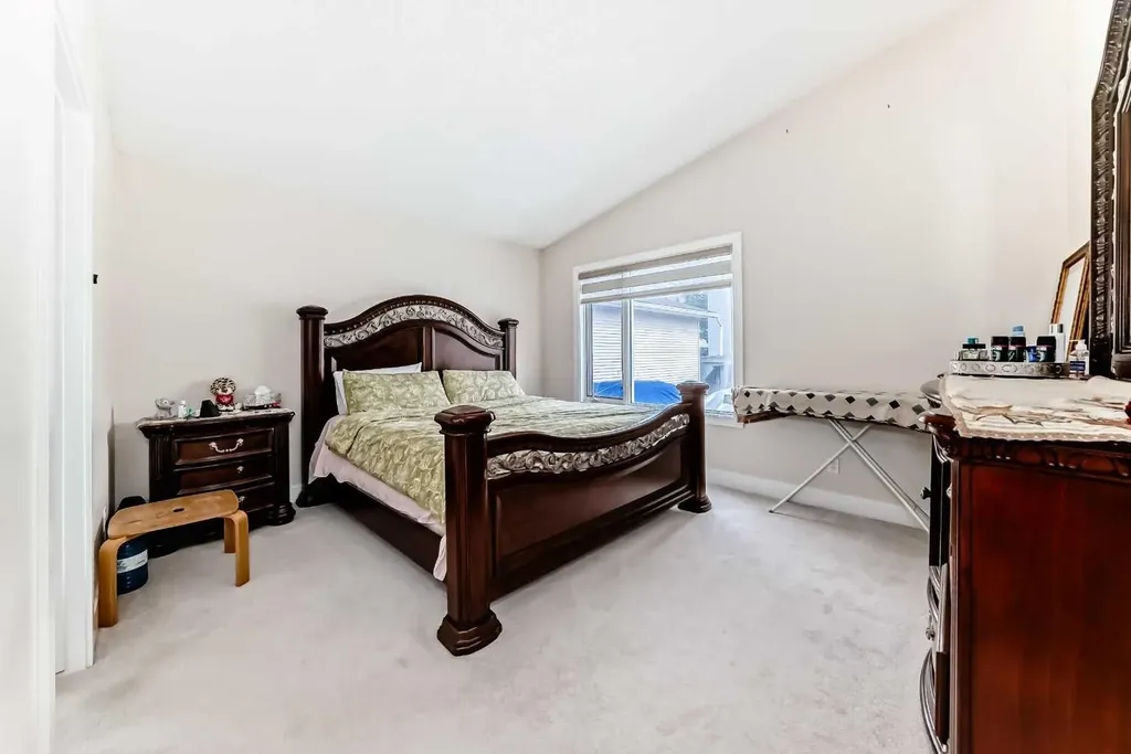 7165 California Boulevard NE Calgary AB T1Y 6W1