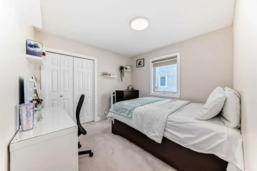 7165 California Boulevard NE Calgary AB T1Y 6W1