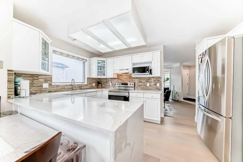 7165 California Boulevard NE Calgary AB T1Y 6W1