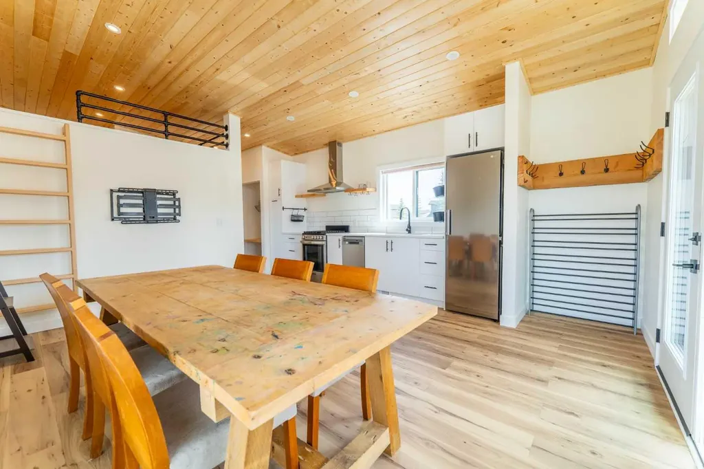 134 Cottageclub Court Rural Rocky View County AB T4C 1B1