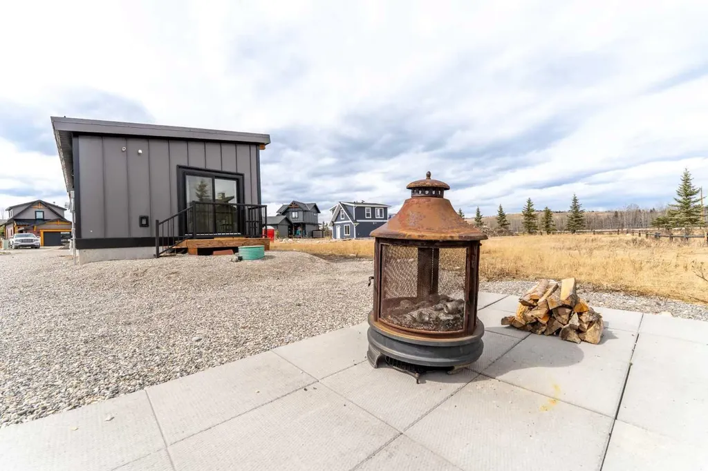134 Cottageclub Court Rural Rocky View County AB T4C 1B1
