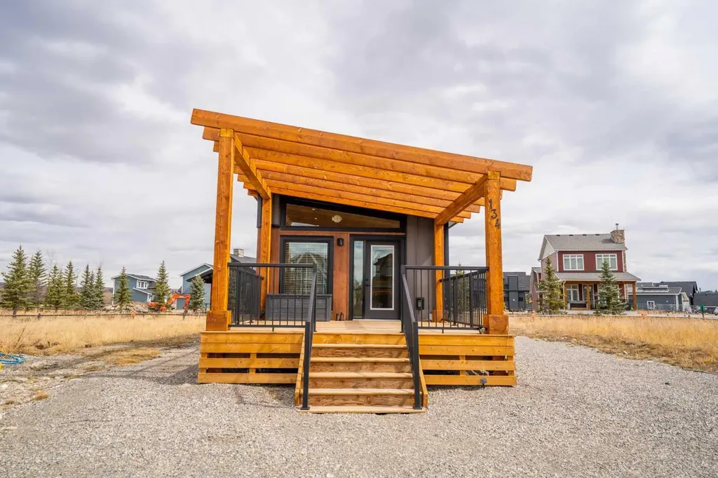 134 Cottageclub Court Rural Rocky View County AB T4C 1B1