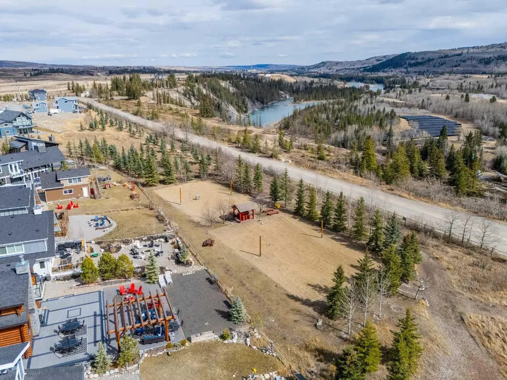 134 Cottageclub Court Rural Rocky View County AB T4C 1B1