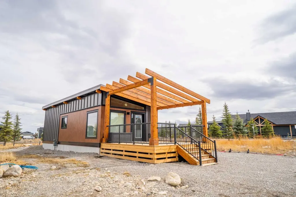 134 Cottageclub Court Rural Rocky View County AB T4C 1B1