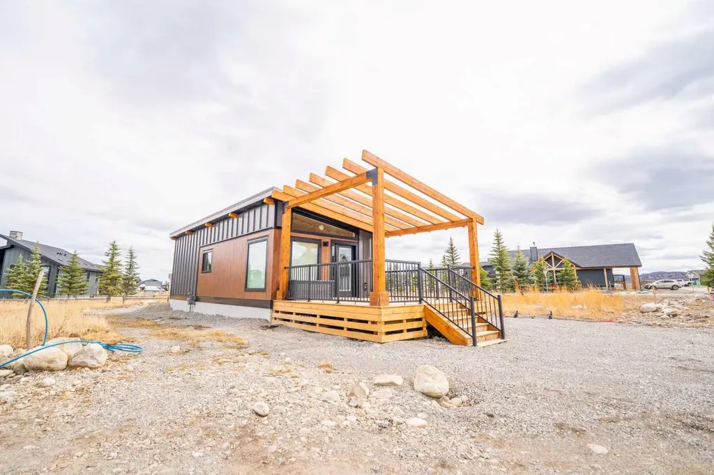 134 Cottageclub Court Rural Rocky View County AB T4C 1B1
