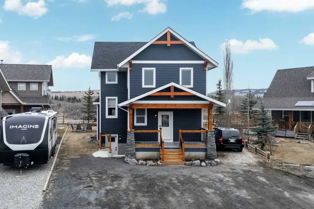 216 Cottageclub Crescent Rural Rocky View County AB T4C1B1
