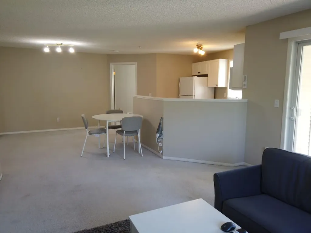 6000 Somervale Court SW Calgary AB T2Y 4J4