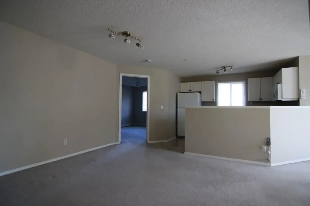 6000 Somervale Court SW Calgary AB T2Y 4J4