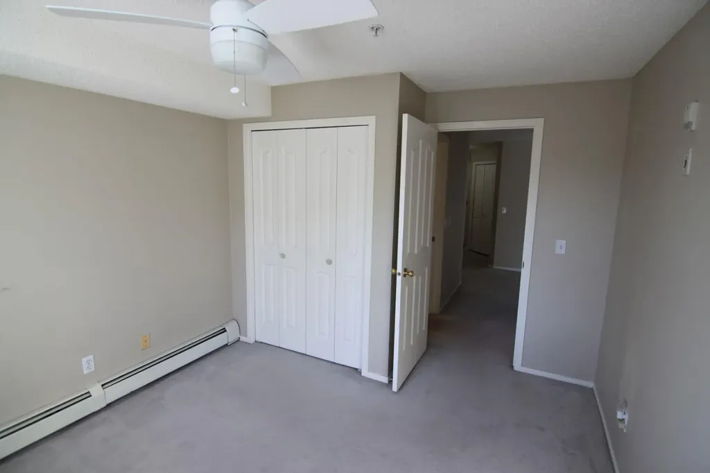 6000 Somervale Court SW Calgary AB T2Y 4J4