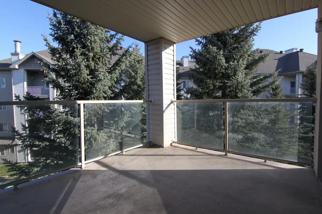 6000 Somervale Court SW Calgary AB T2Y 4J4
