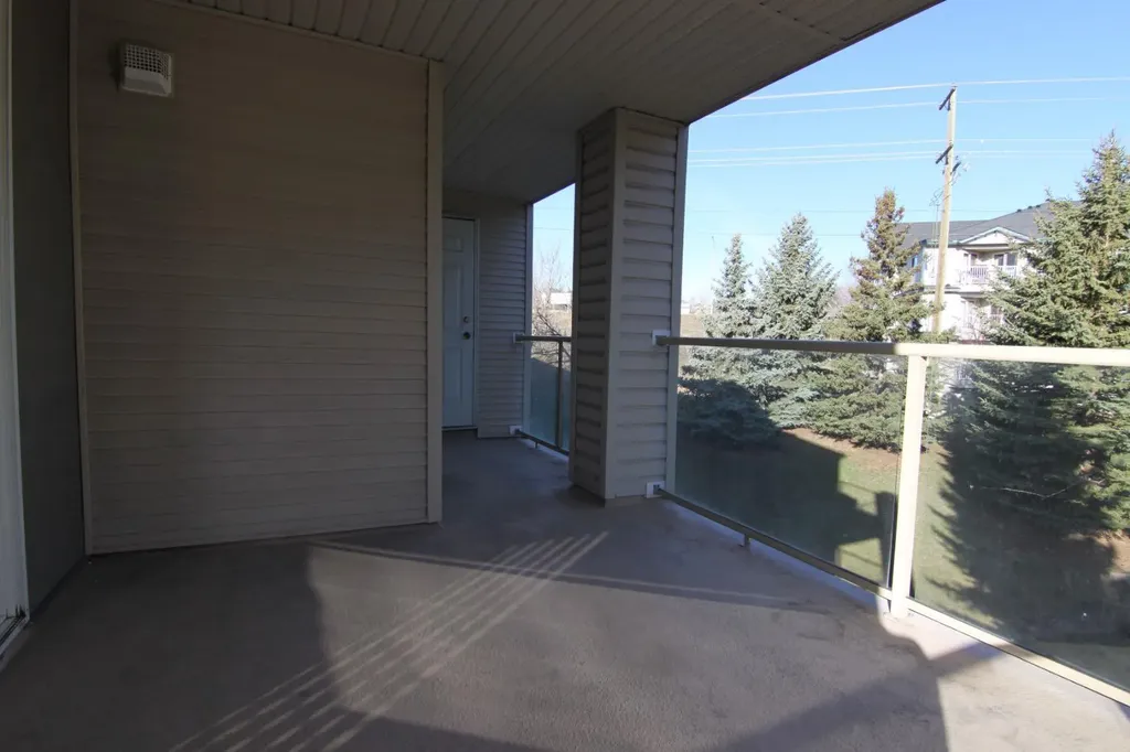 6000 Somervale Court SW Calgary AB T2Y 4J4
