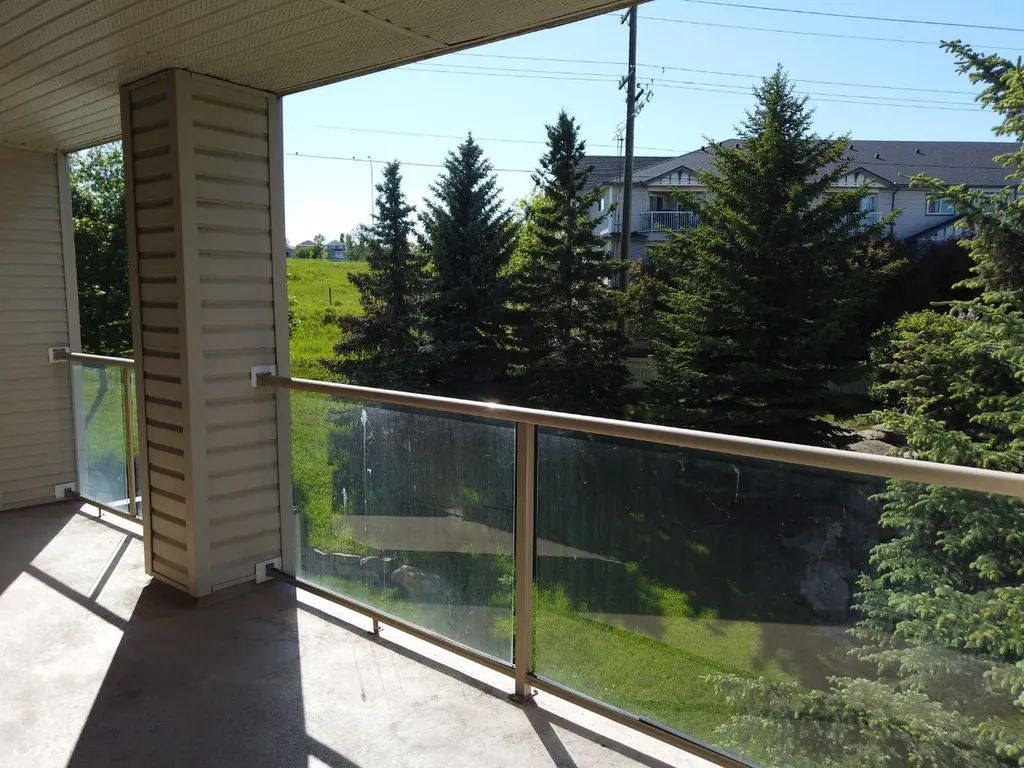 6000 Somervale Court SW Calgary AB T2Y 4J4