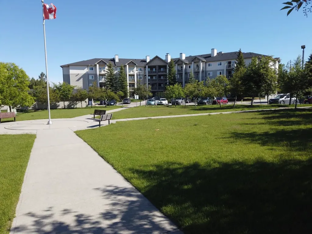6000 Somervale Court SW Calgary AB T2Y 4J4
